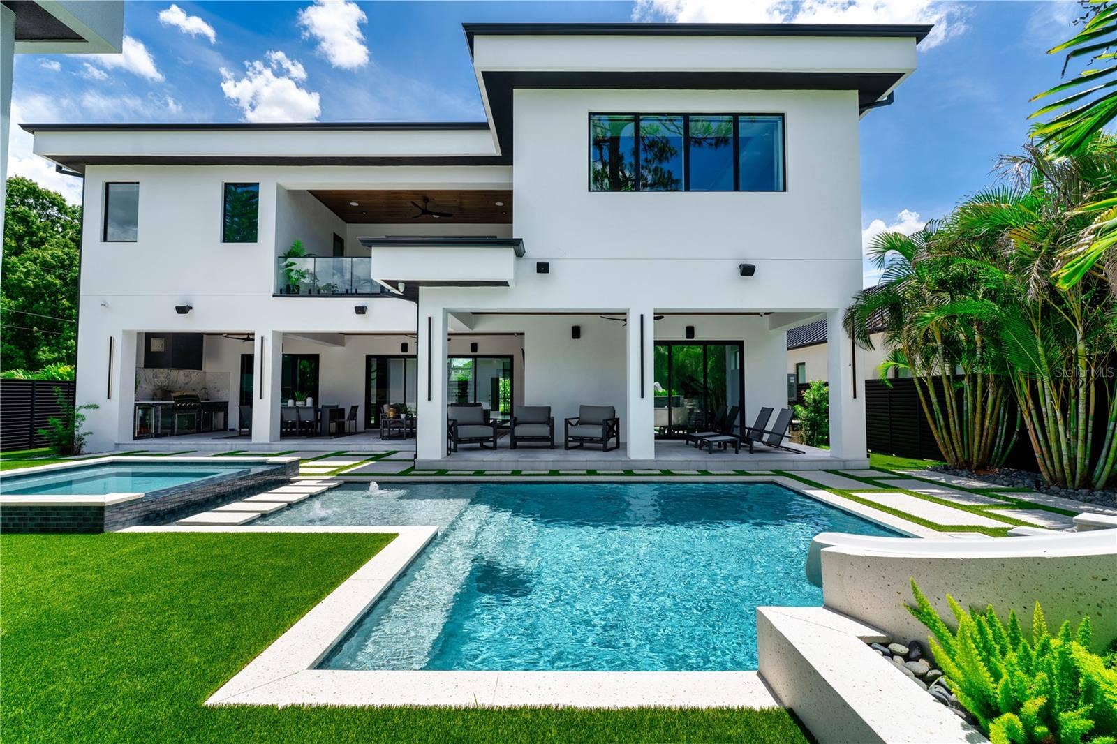 5002 W POE AVENUE, Tampa, FL 33629 5002 W POE AVENUE, Tampa, FL 33629