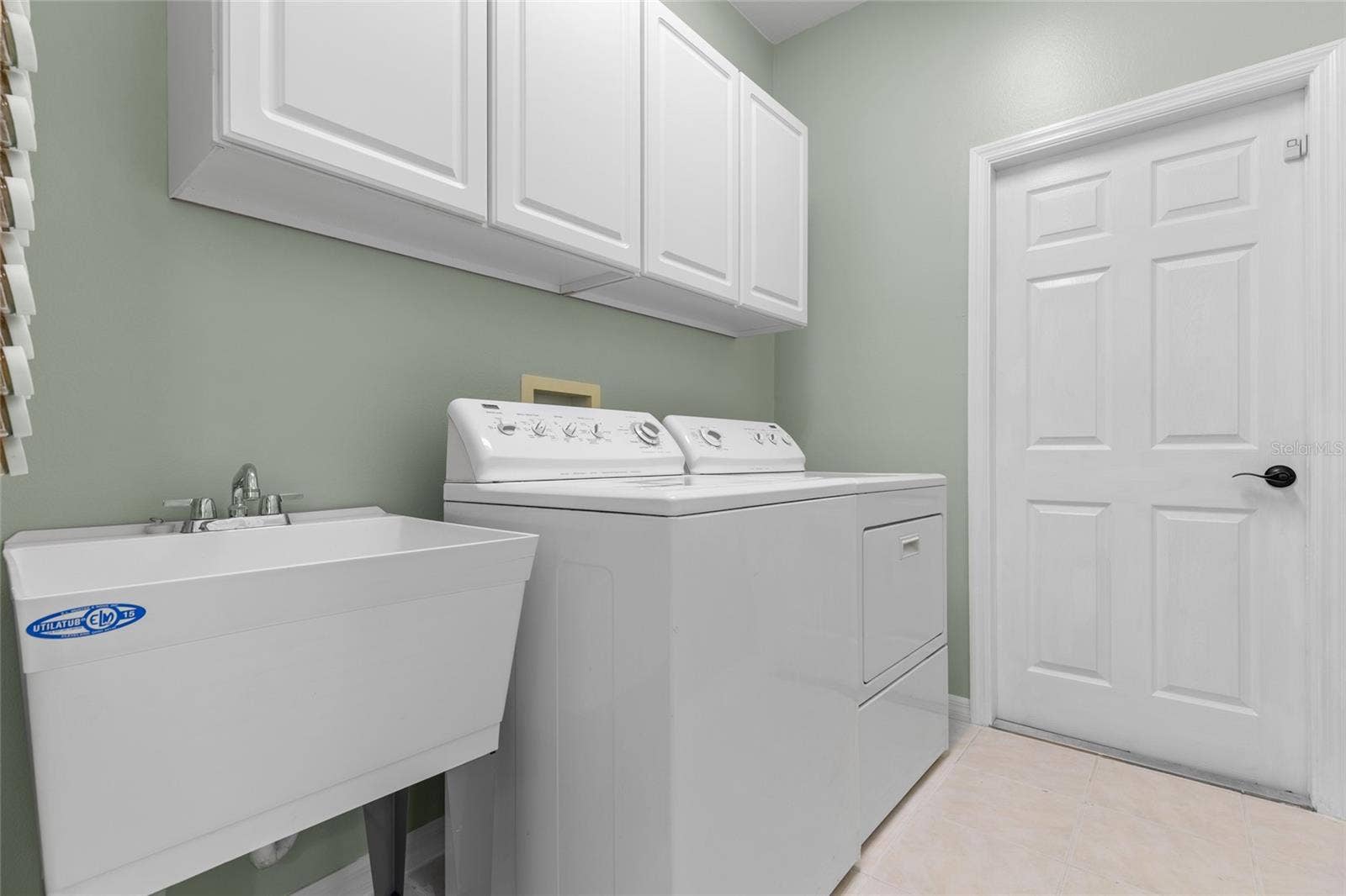 8103 SANGUINELLI ROAD, Land O Lakes, FL 34637 8103 SANGUINELLI ROAD, Land O Lakes, FL 34637
