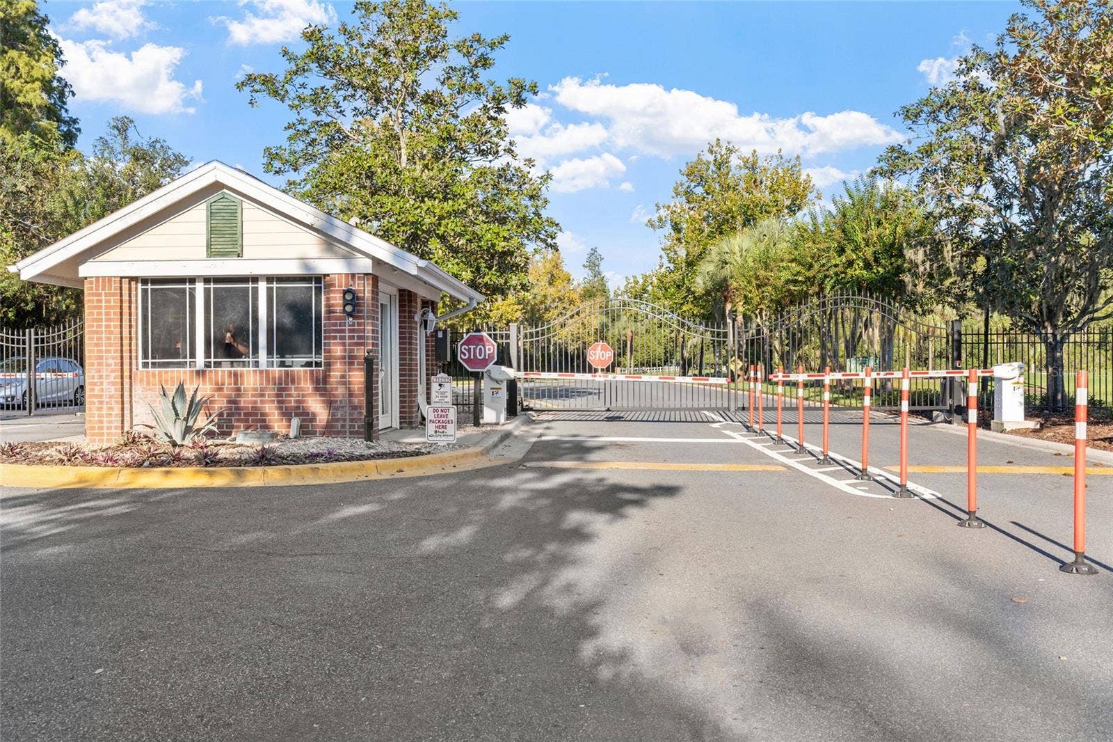 8103 SANGUINELLI ROAD, Land O Lakes, FL 34637 8103 SANGUINELLI ROAD, Land O Lakes, FL 34637