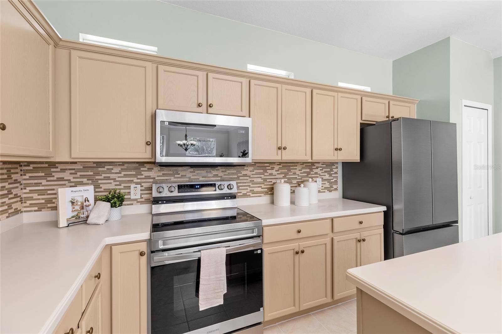 8103 SANGUINELLI ROAD, Land O Lakes, FL 34637 8103 SANGUINELLI ROAD, Land O Lakes, FL 34637