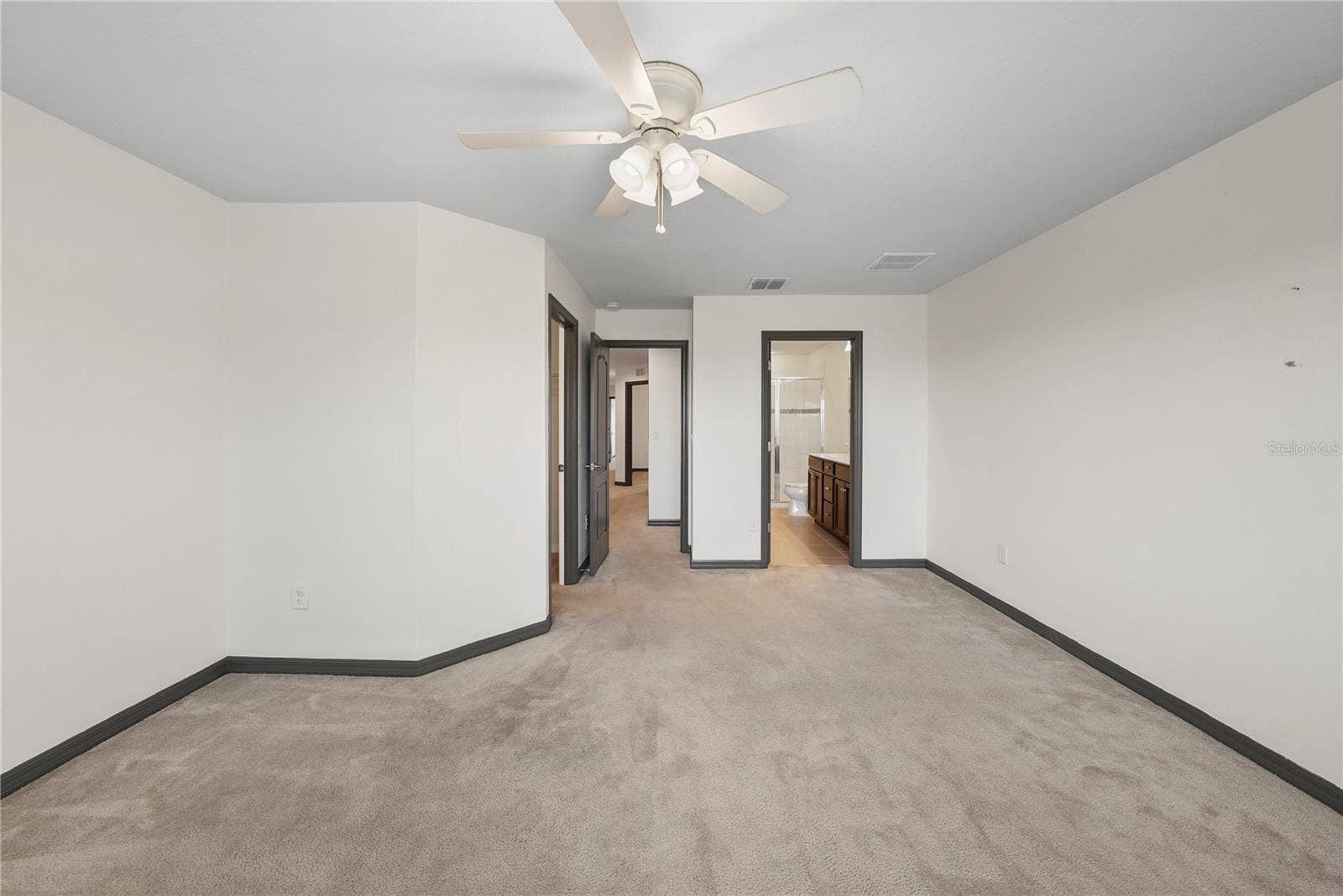 10948 VERAWOOD DRIVE, Riverview, FL 33579 10948 VERAWOOD DRIVE, Riverview, FL 33579