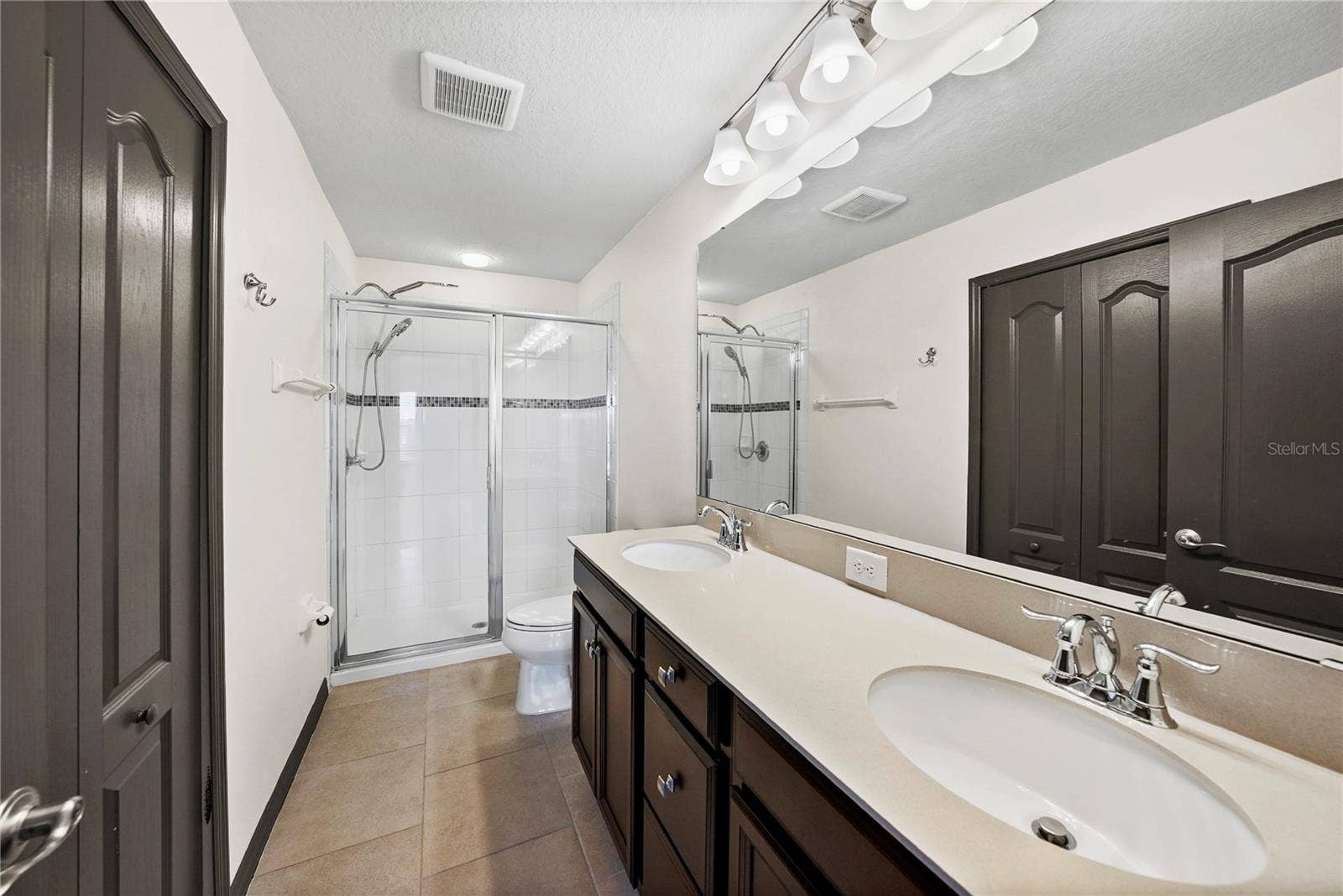 10948 VERAWOOD DRIVE, Riverview, FL 33579 10948 VERAWOOD DRIVE, Riverview, FL 33579