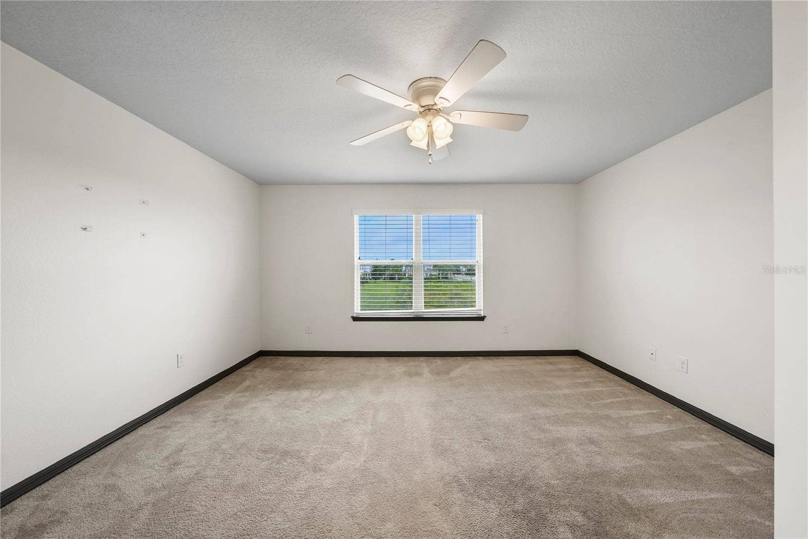 10948 VERAWOOD DRIVE, Riverview, FL 33579 10948 VERAWOOD DRIVE, Riverview, FL 33579
