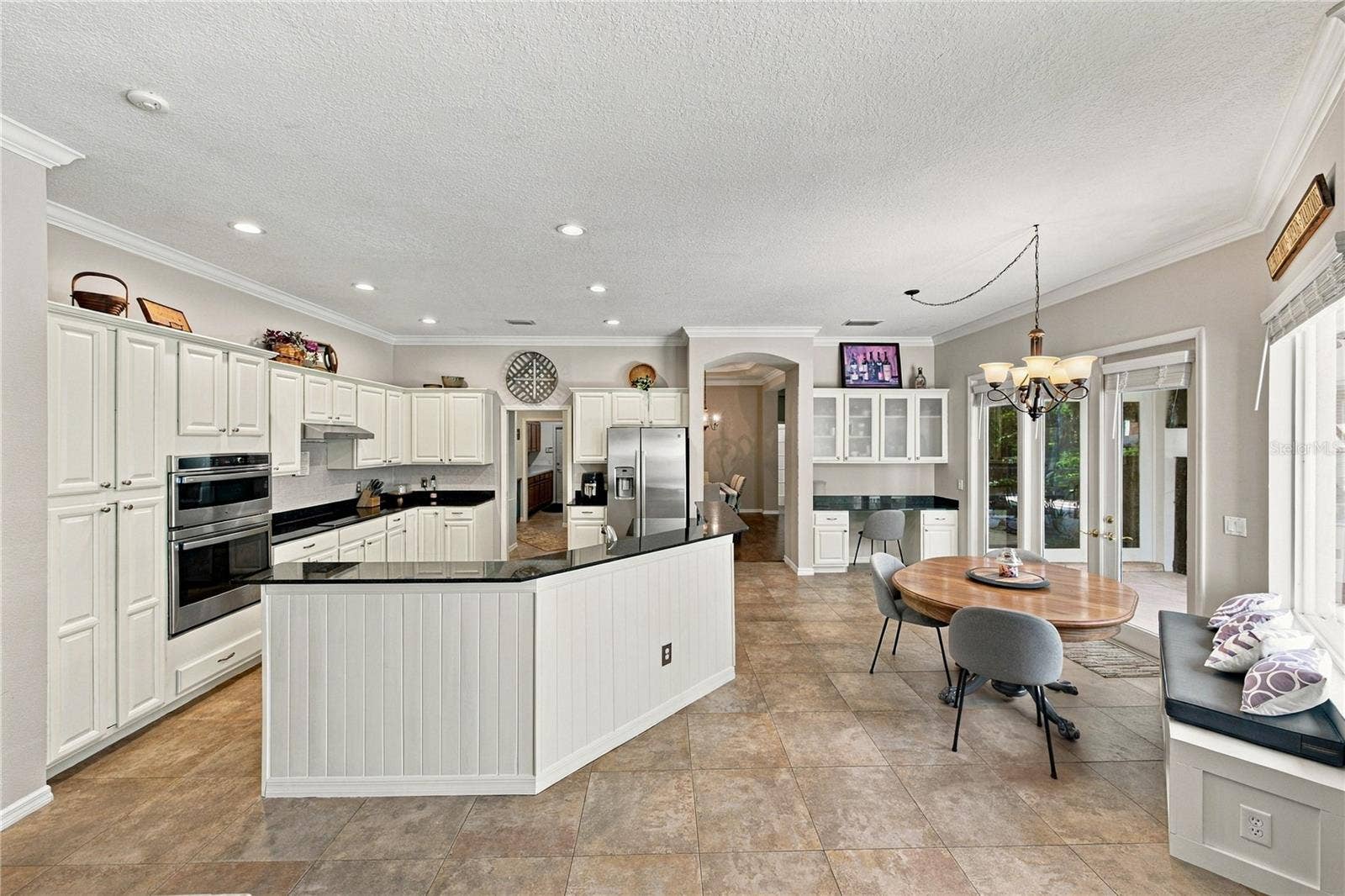 6010 KESTREL POINT AVENUE, Lithia, FL 33547 6010 KESTREL POINT AVENUE, Lithia, FL 33547