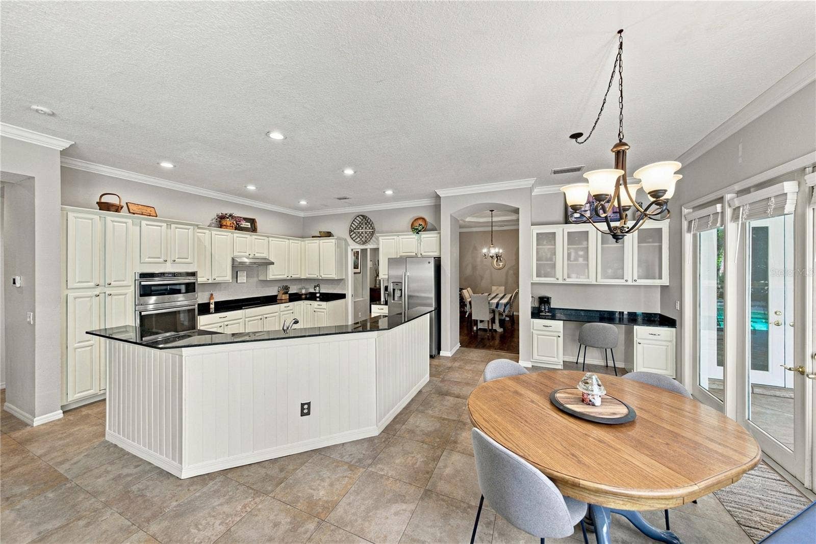 6010 KESTREL POINT AVENUE, Lithia, FL 33547 6010 KESTREL POINT AVENUE, Lithia, FL 33547