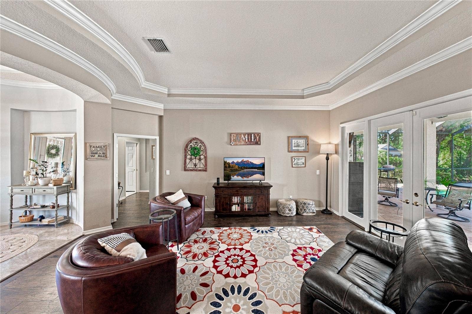 6010 KESTREL POINT AVENUE, Lithia, FL 33547 6010 KESTREL POINT AVENUE, Lithia, FL 33547