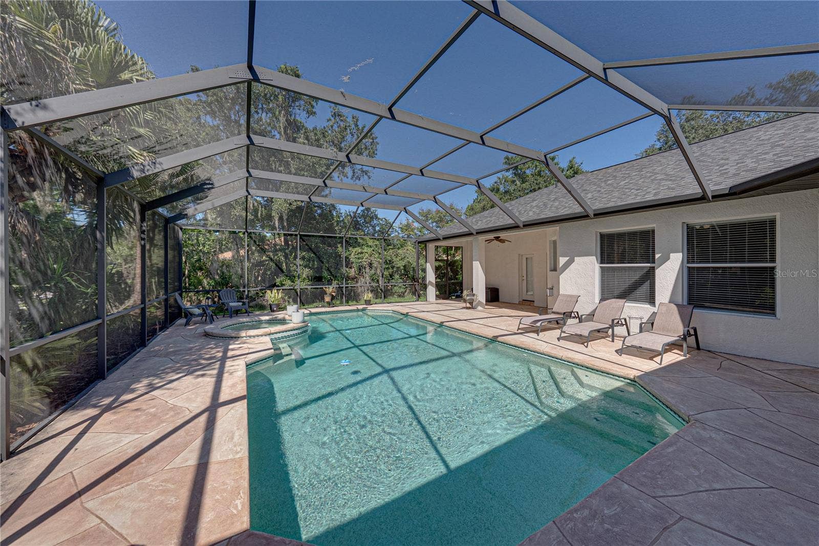 6010 KESTREL POINT AVENUE, Lithia, FL 33547 6010 KESTREL POINT AVENUE, Lithia, FL 33547