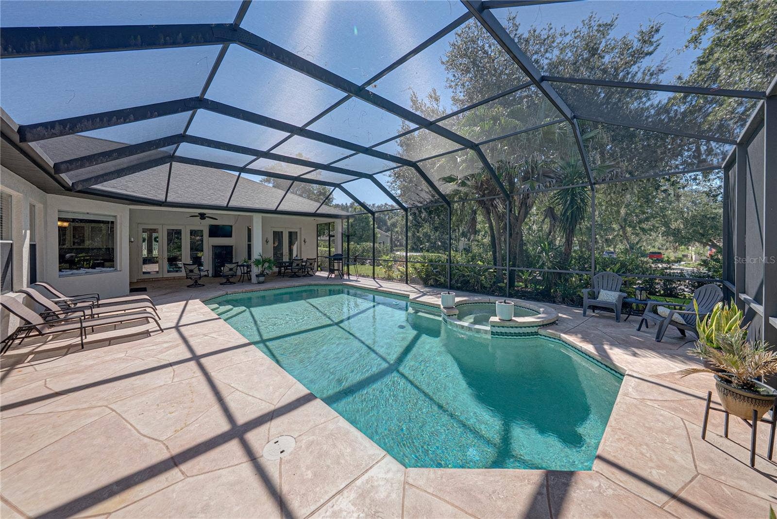6010 KESTREL POINT AVENUE, Lithia, FL 33547 6010 KESTREL POINT AVENUE, Lithia, FL 33547