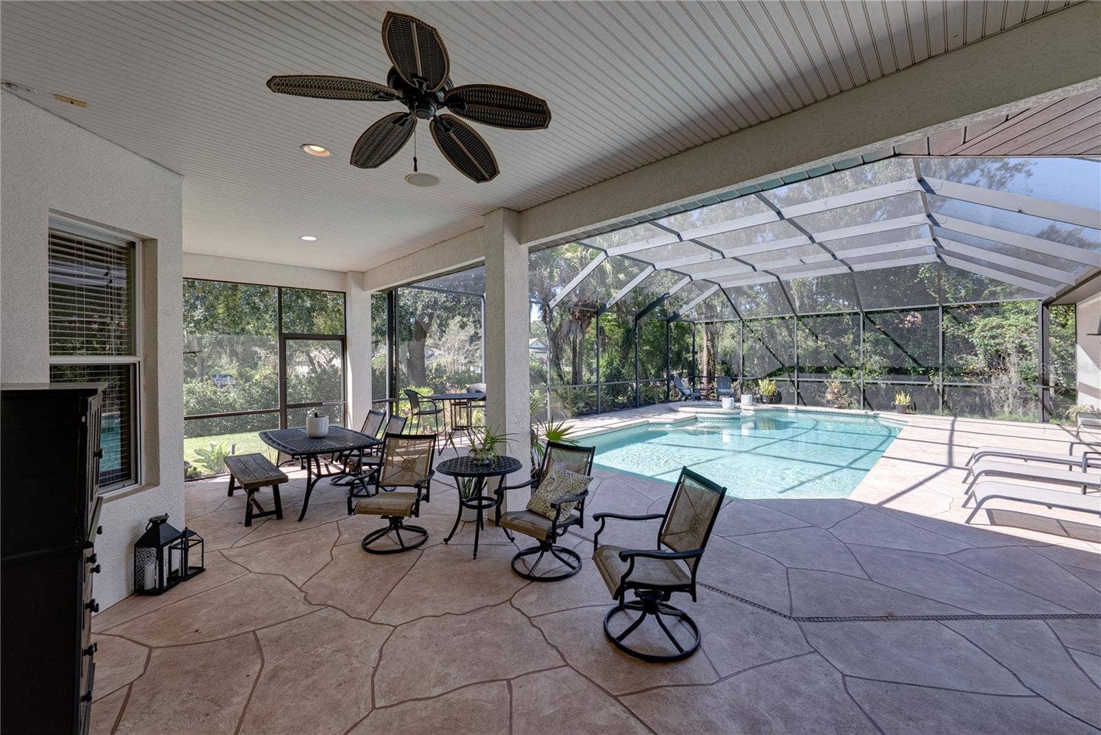 6010 KESTREL POINT AVENUE, Lithia, FL 33547 6010 KESTREL POINT AVENUE, Lithia, FL 33547