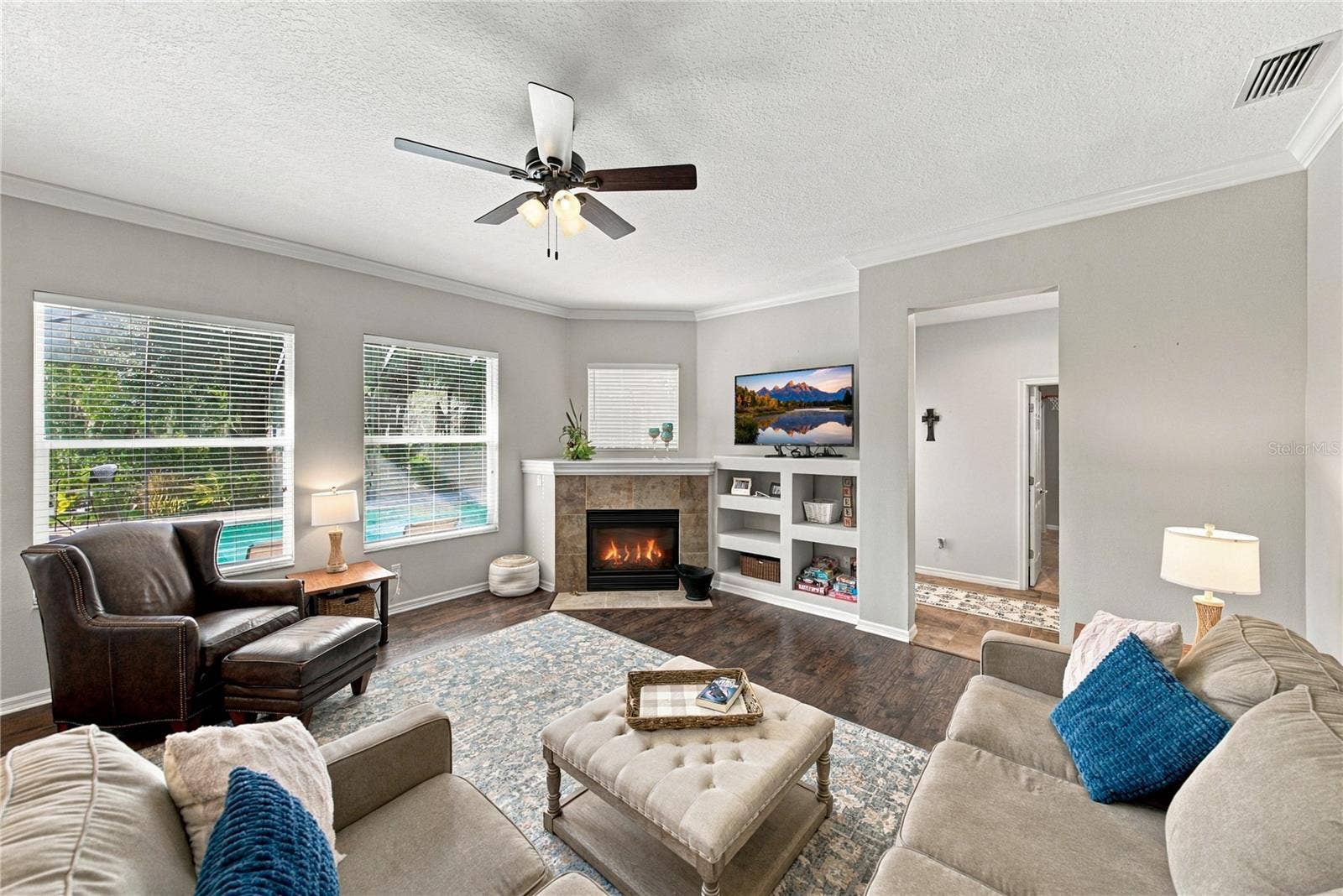 6010 KESTREL POINT AVENUE, Lithia, FL 33547 6010 KESTREL POINT AVENUE, Lithia, FL 33547