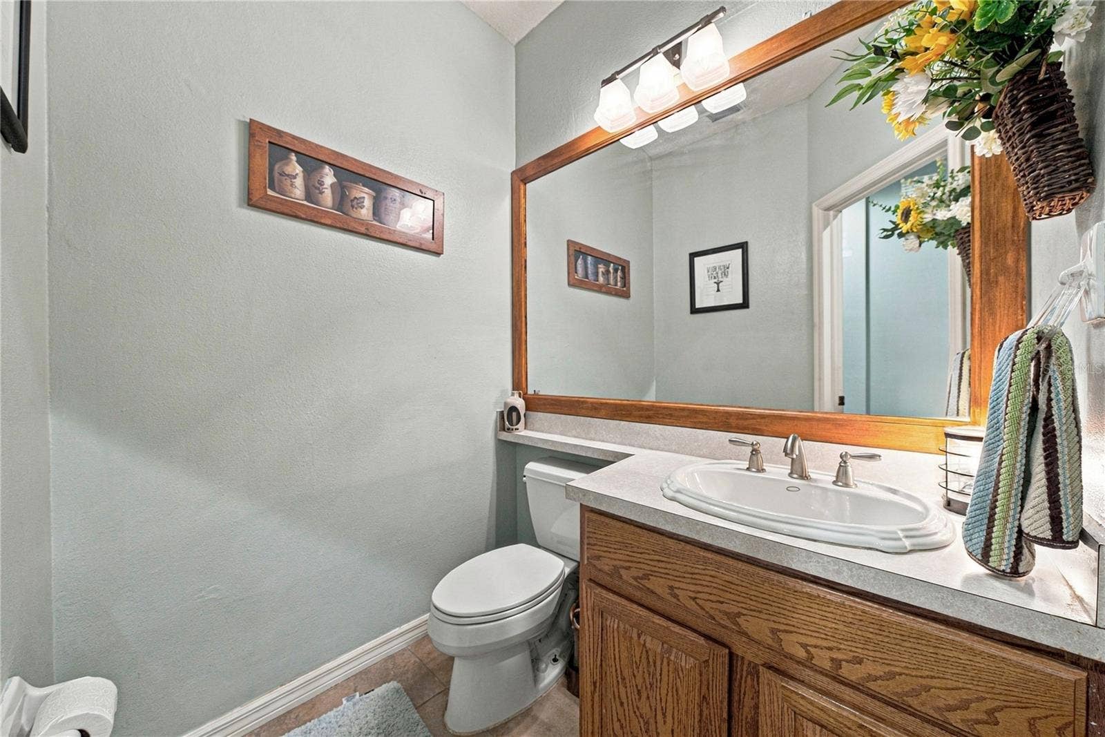6010 KESTREL POINT AVENUE, Lithia, FL 33547 6010 KESTREL POINT AVENUE, Lithia, FL 33547