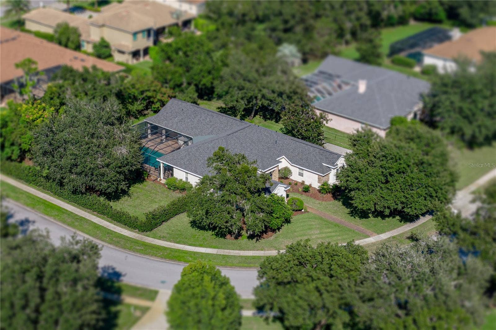 6010 KESTREL POINT AVENUE, Lithia, FL 33547 6010 KESTREL POINT AVENUE, Lithia, FL 33547