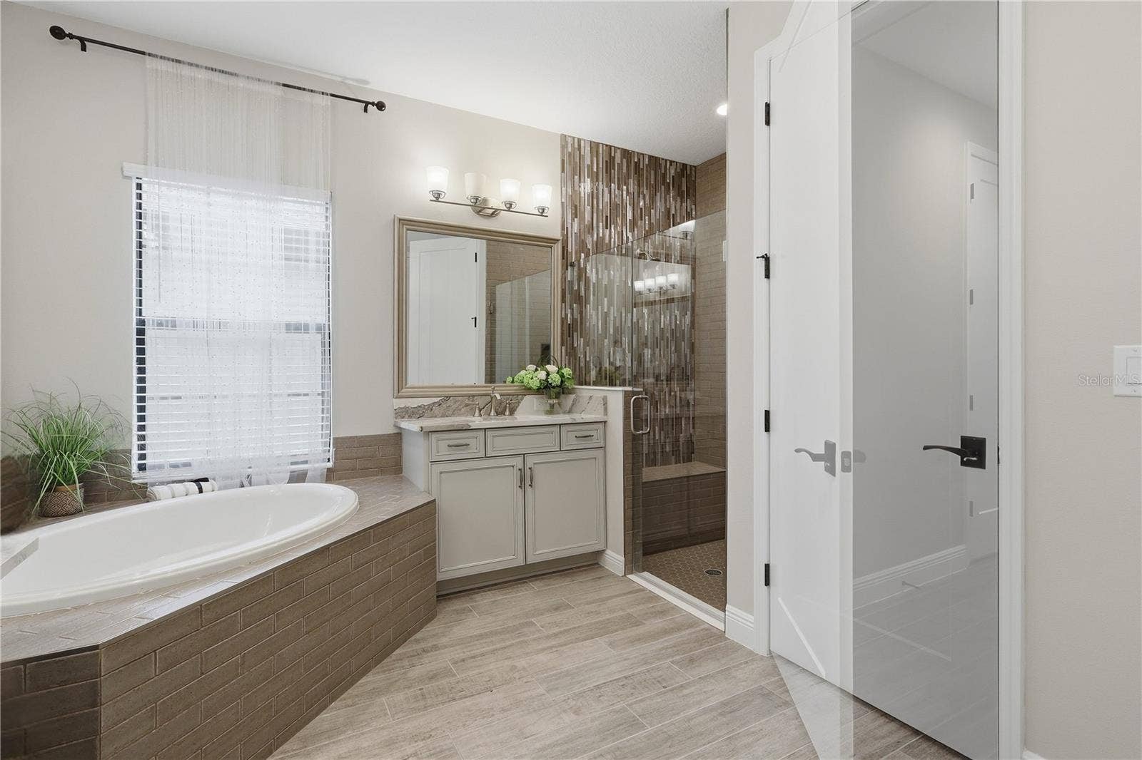 14608 RED CASTLE AVENUE, Lithia, FL 33547 14608 RED CASTLE AVENUE, Lithia, FL 33547