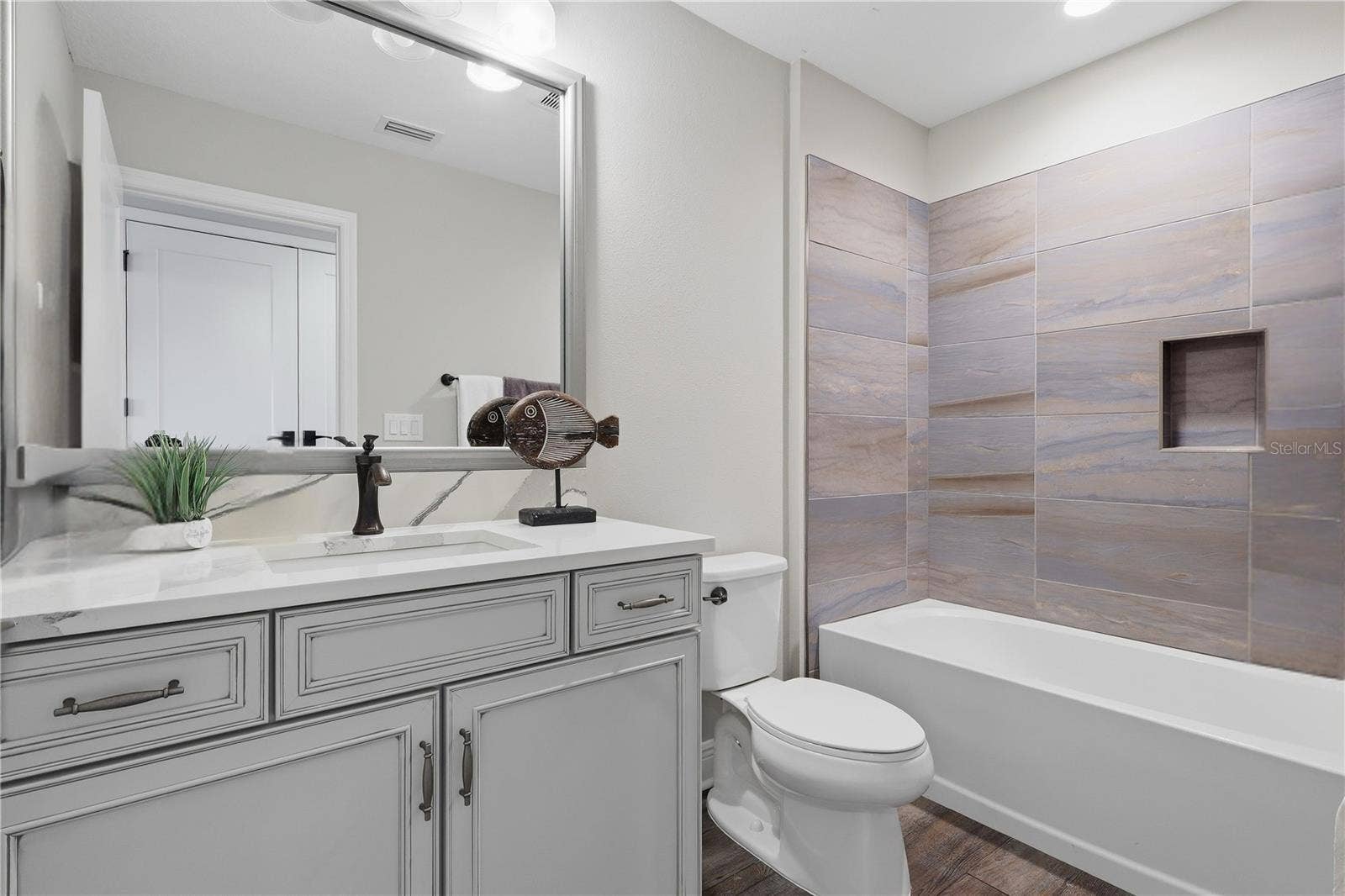 14608 RED CASTLE AVENUE, Lithia, FL 33547 14608 RED CASTLE AVENUE, Lithia, FL 33547