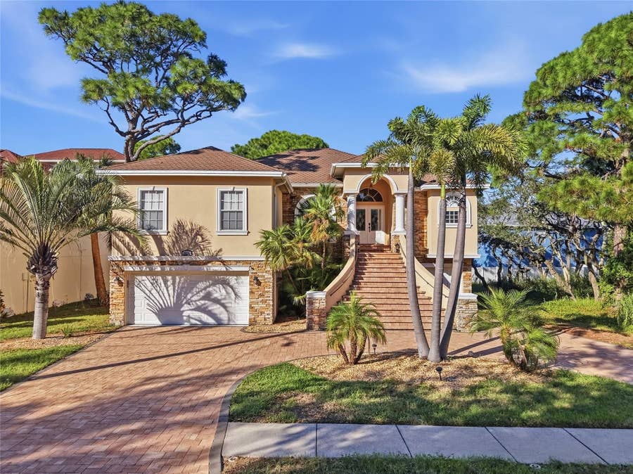 Property photo for 1212 CASTLE TERRACE, Tarpon Springs, FL