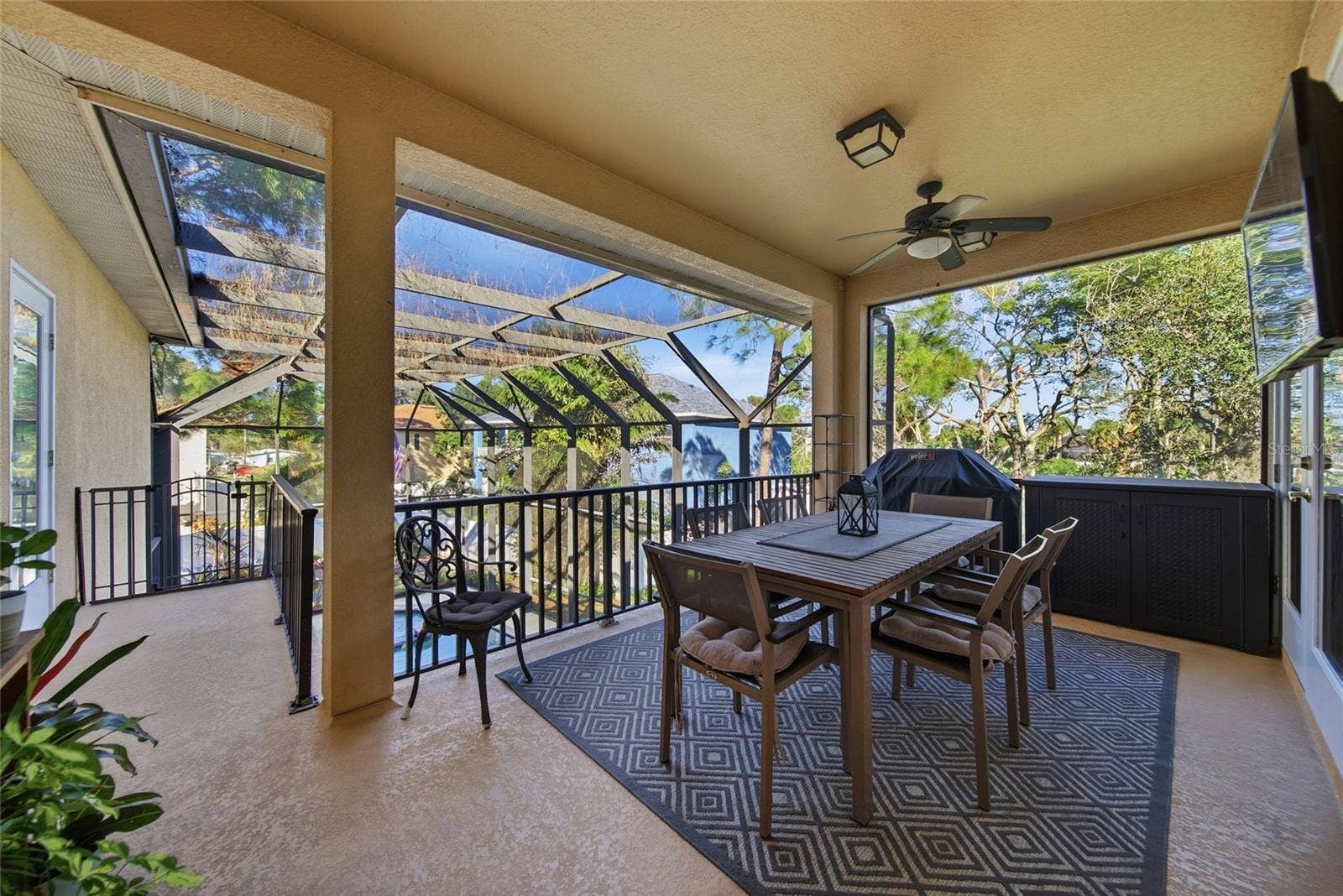 1212 CASTLE TERRACE, Tarpon Springs, FL 34689