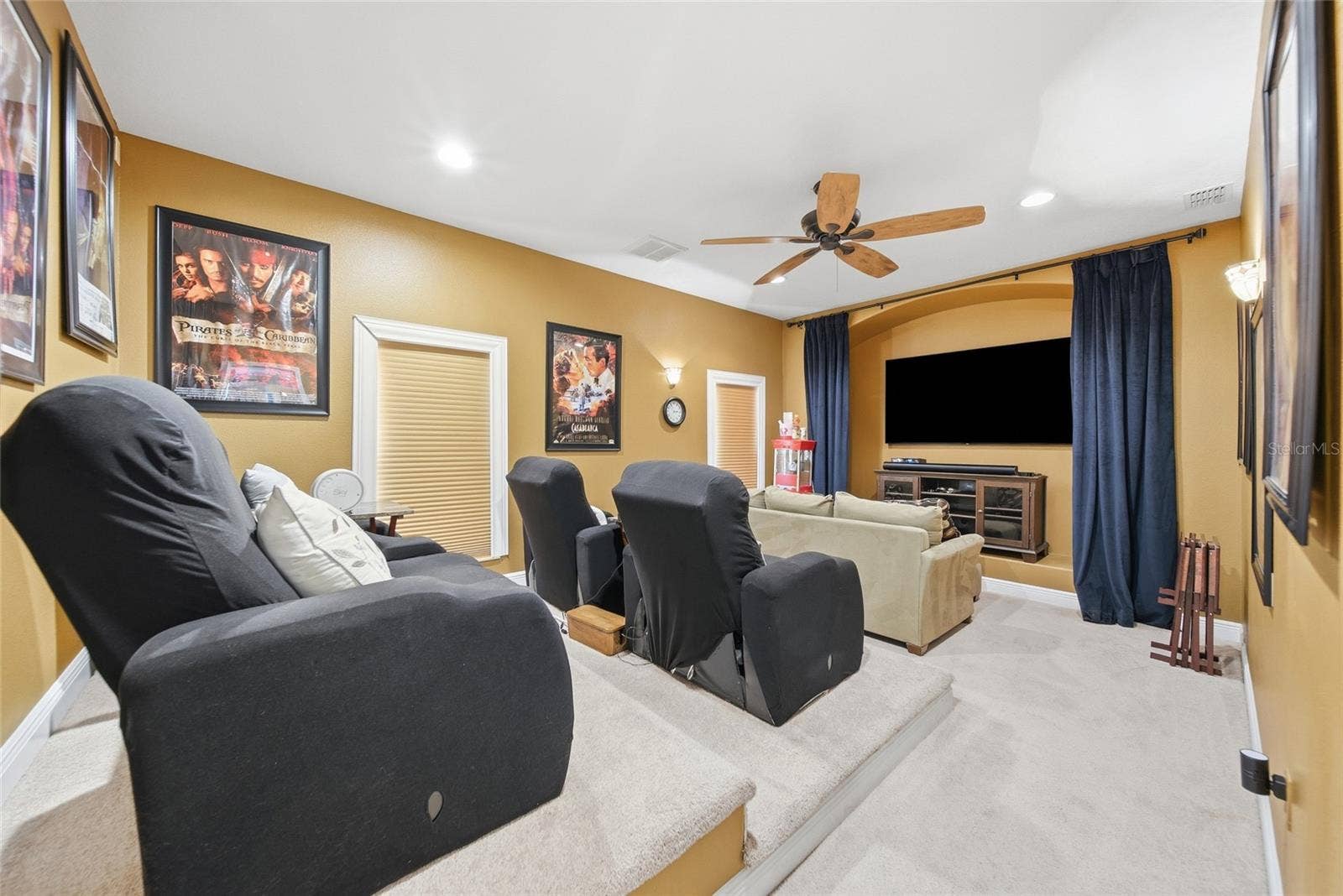 1212 CASTLE TERRACE, Tarpon Springs, FL 34689