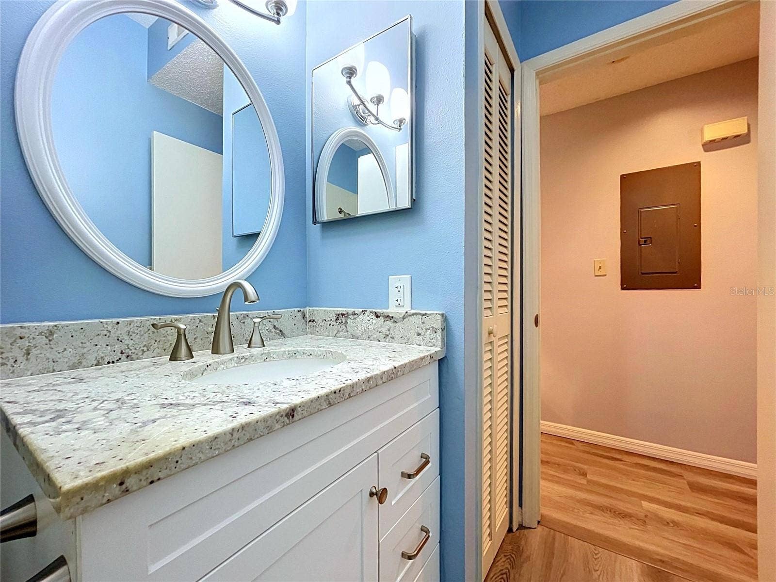8350 SAVANNAH TRACE CIRCLE, #102, Tampa, FL 33615 8350 SAVANNAH TRACE CIRCLE, #102, Tampa, FL 33615