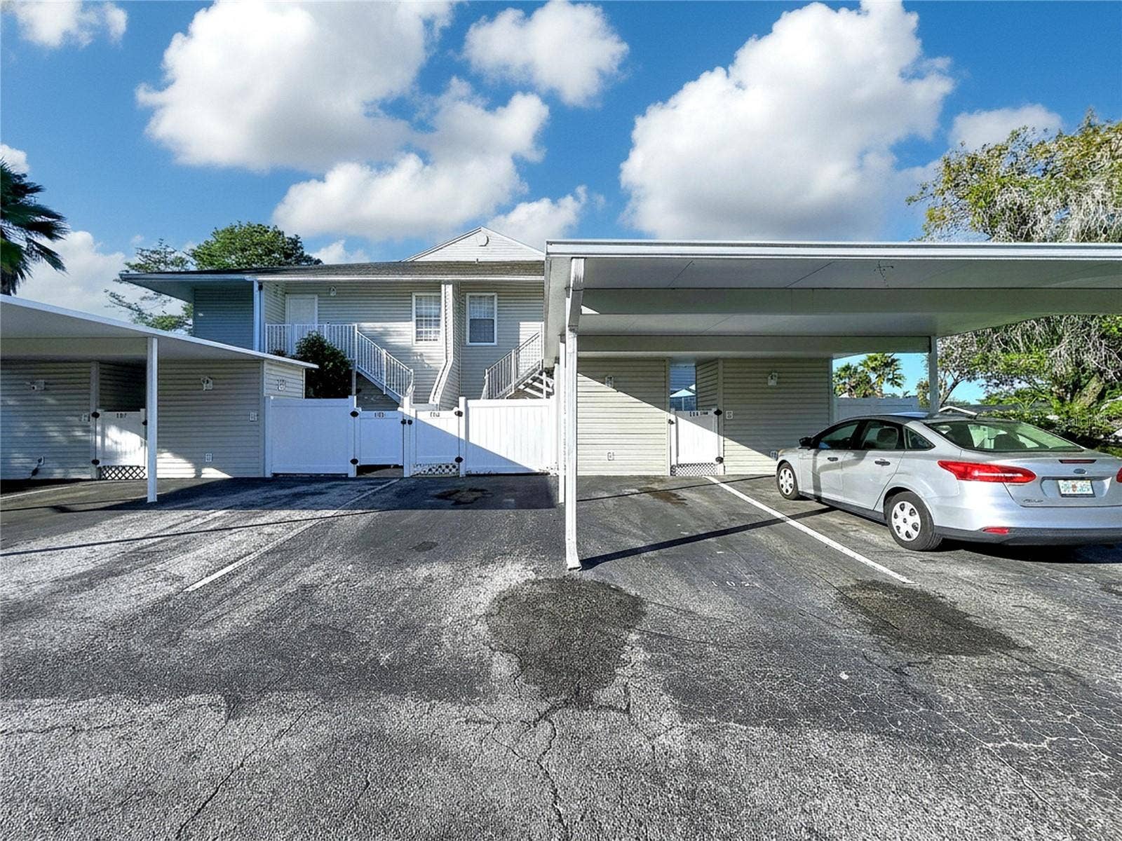 8350 SAVANNAH TRACE CIRCLE, #102, Tampa, FL 33615 8350 SAVANNAH TRACE CIRCLE, #102, Tampa, FL 33615