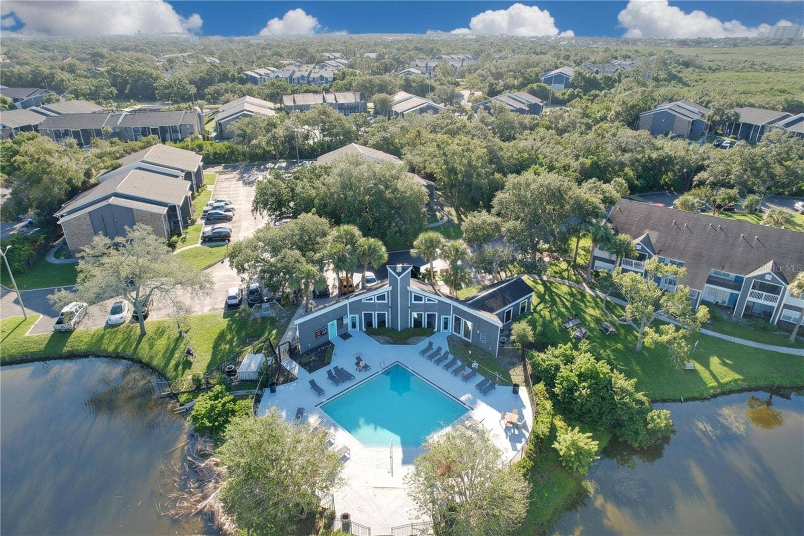 8350 SAVANNAH TRACE CIRCLE, #102, Tampa, FL 33615 8350 SAVANNAH TRACE CIRCLE, #102, Tampa, FL 33615