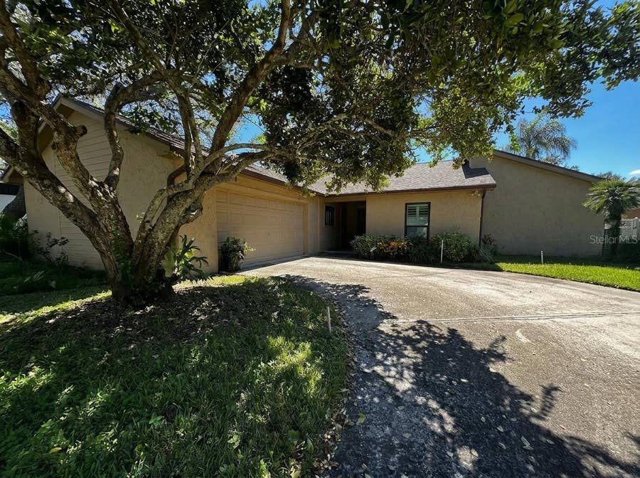 Property photo for Tampa, FL