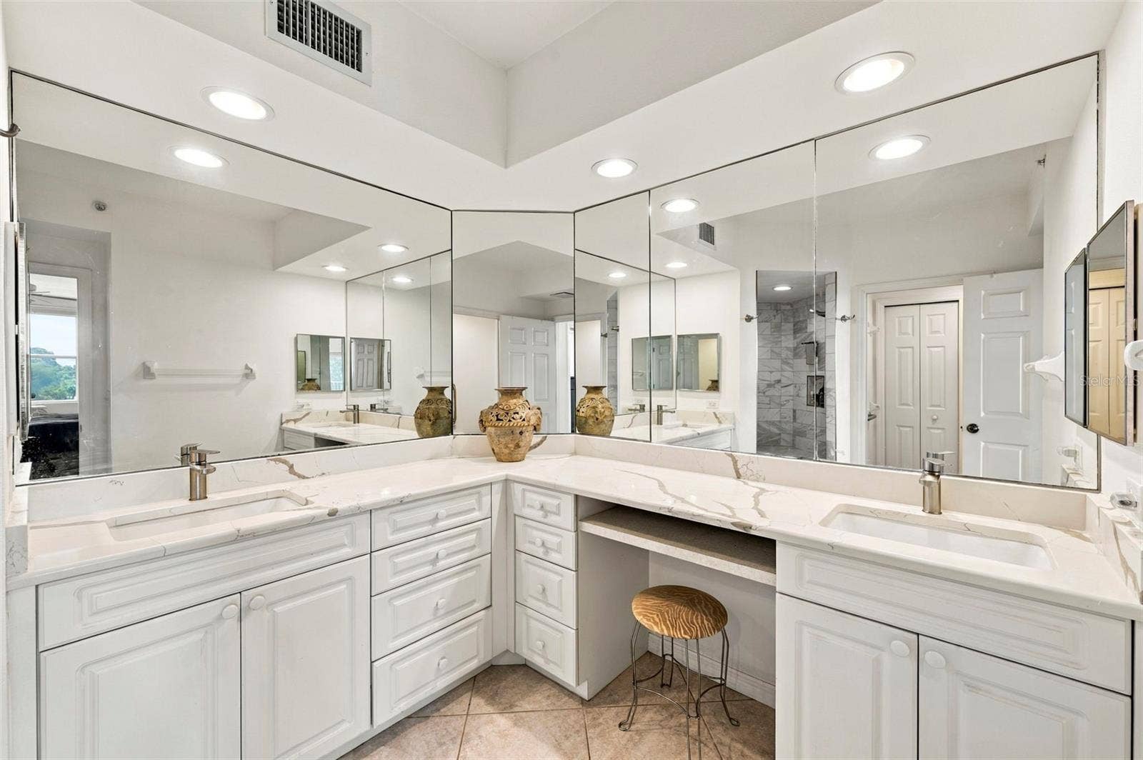 1200 COUNTRY CLUB DRIVE, #2306, Largo, FL 33771