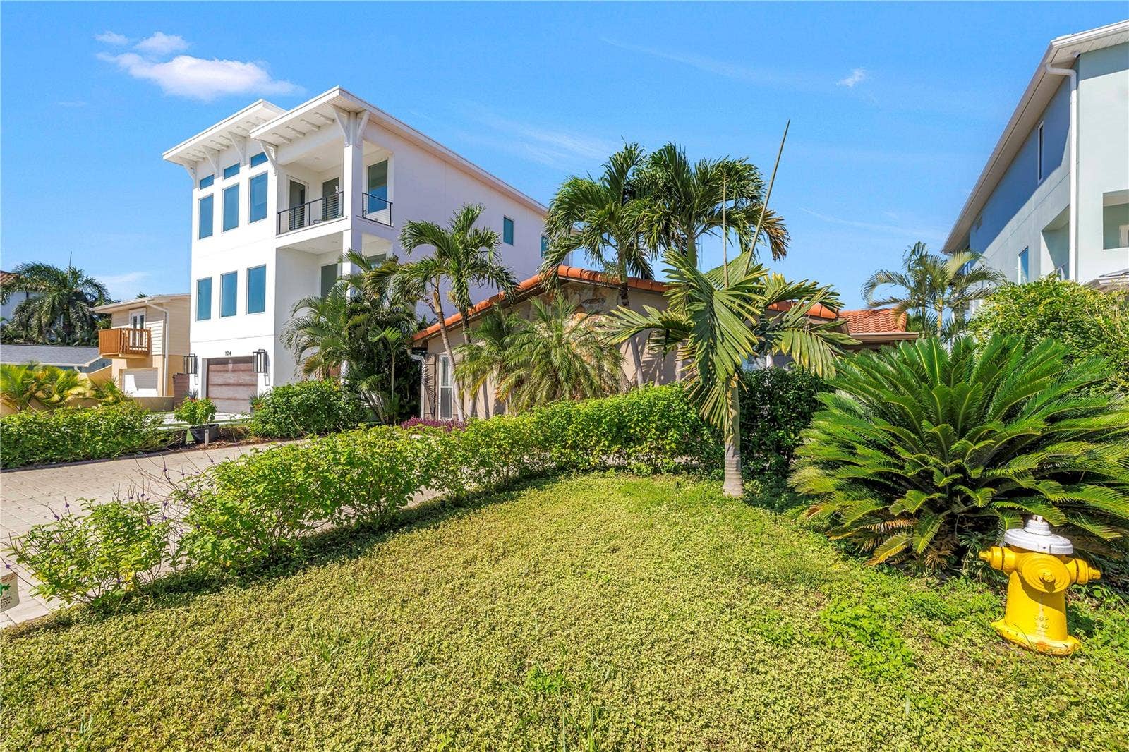 106 WALL STREET, Redington Shores, FL 33708