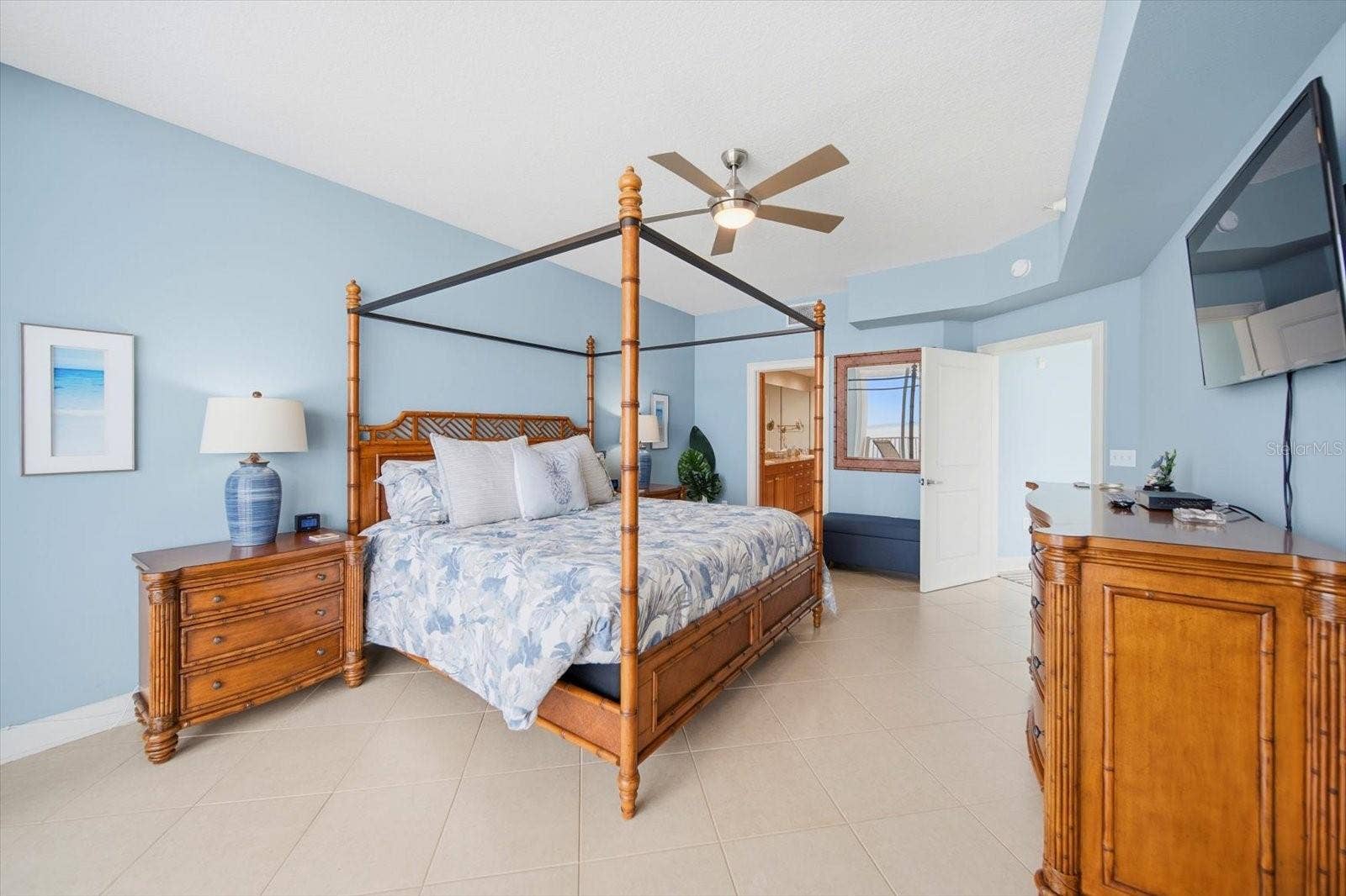 19600 GULF BOULEVARD, #301, Indian Shores, FL 33785 19600 GULF BOULEVARD, #301, Indian Shores, FL 33785