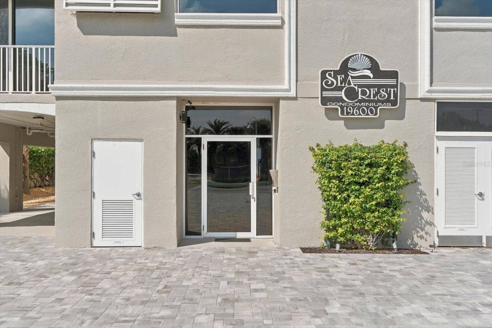 19600 GULF BOULEVARD, #301, Indian Shores, FL 33785 19600 GULF BOULEVARD, #301, Indian Shores, FL 33785