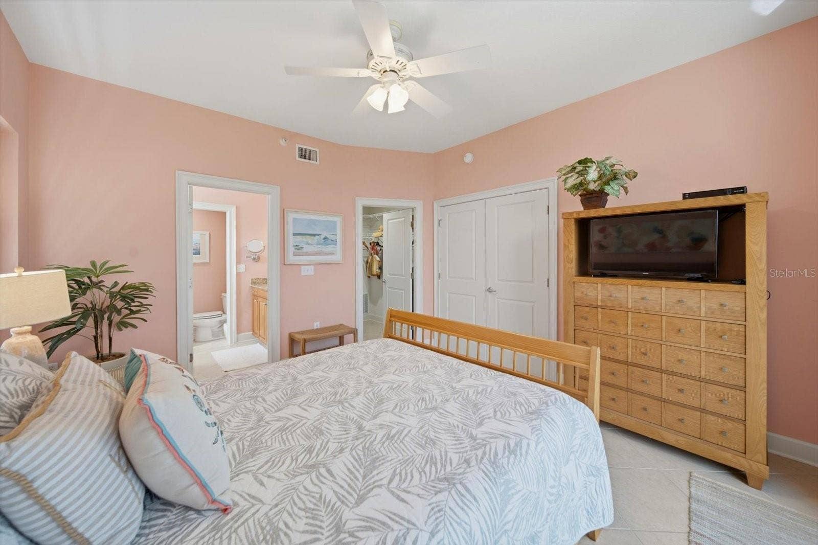 19600 GULF BOULEVARD, #301, Indian Shores, FL 33785 19600 GULF BOULEVARD, #301, Indian Shores, FL 33785