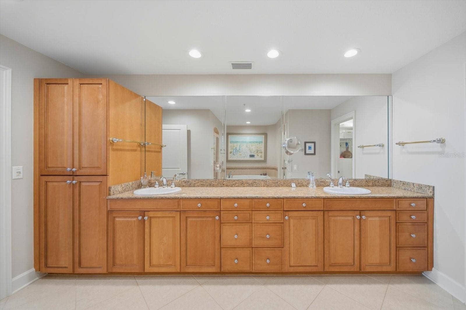 19600 GULF BOULEVARD, #301, Indian Shores, FL 33785 19600 GULF BOULEVARD, #301, Indian Shores, FL 33785