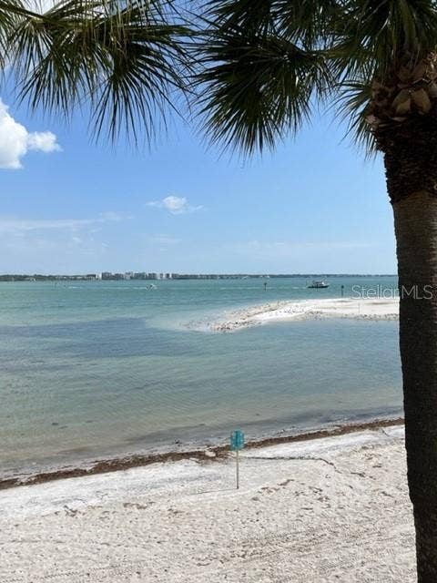 865 S GULFVIEW BOULEVARD, #311, Clearwater, FL 33767 865 S GULFVIEW BOULEVARD, #311, Clearwater, FL 33767