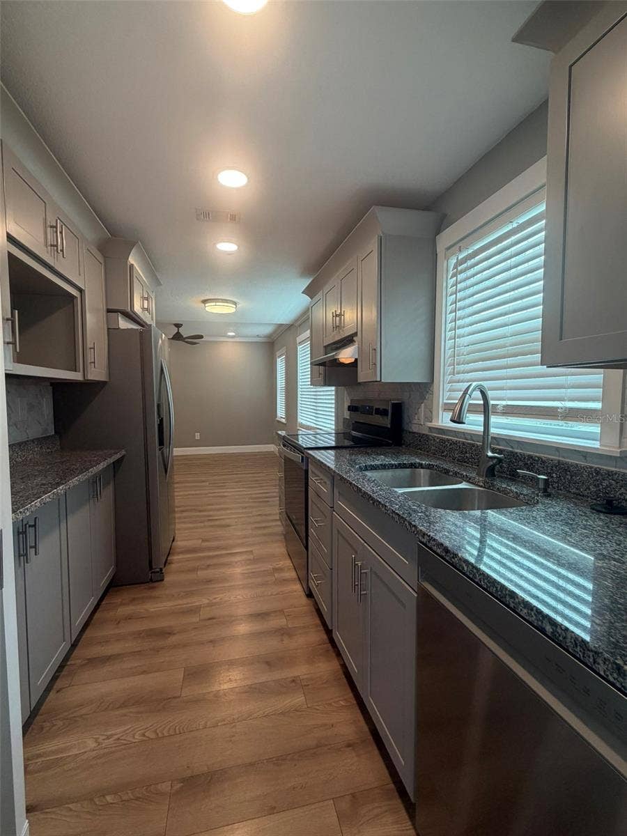 101 W LEMON STREET, #2, Tarpon Springs, FL 34689 101 W LEMON STREET, #2, Tarpon Springs, FL 34689