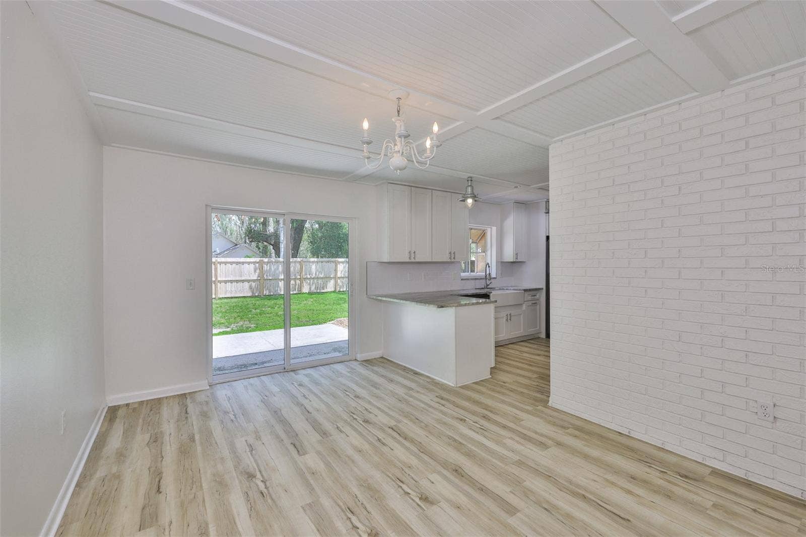 121 WINDY CIRCLE, Brandon, FL 33511