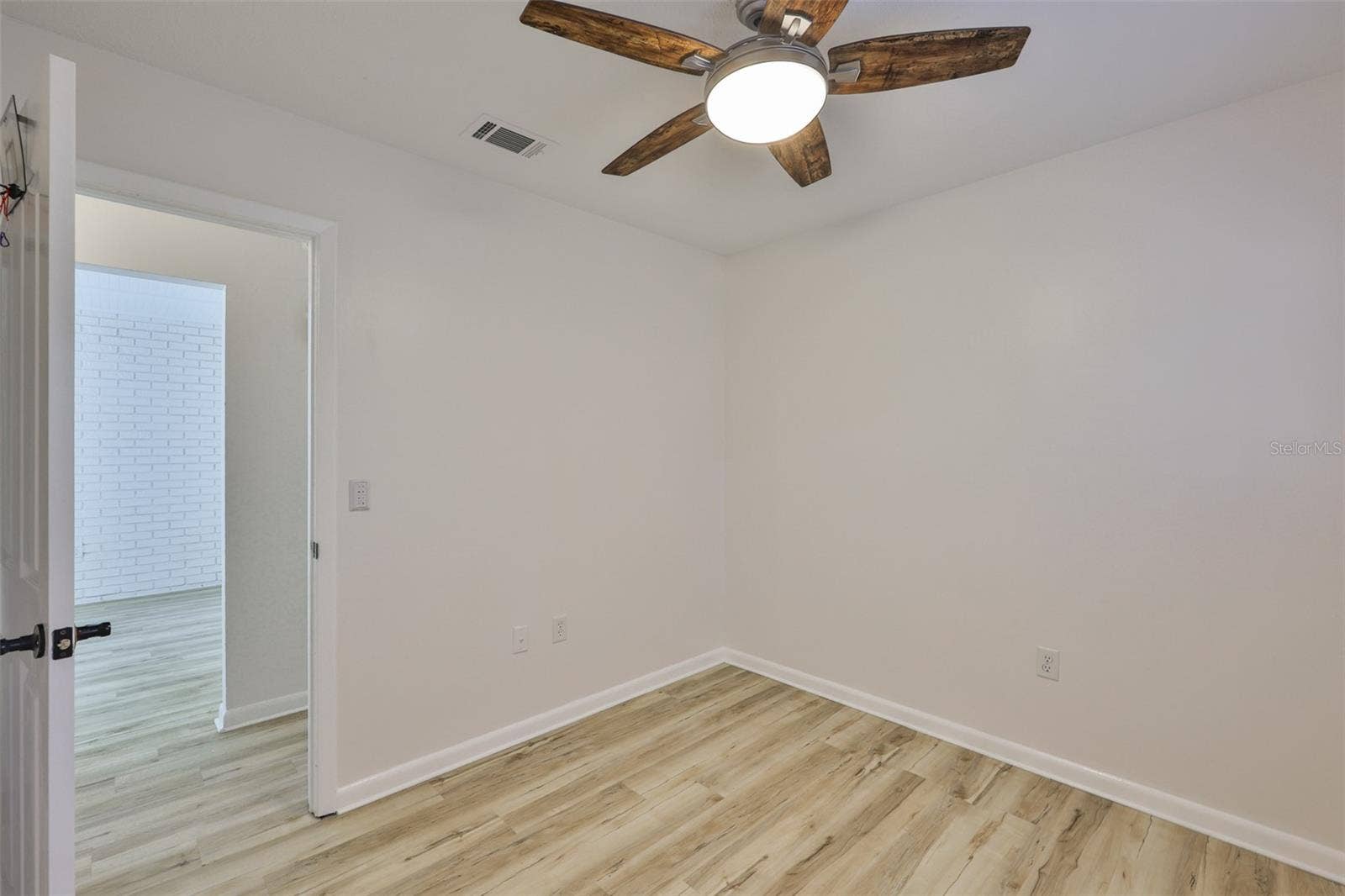121 WINDY CIRCLE, Brandon, FL 33511