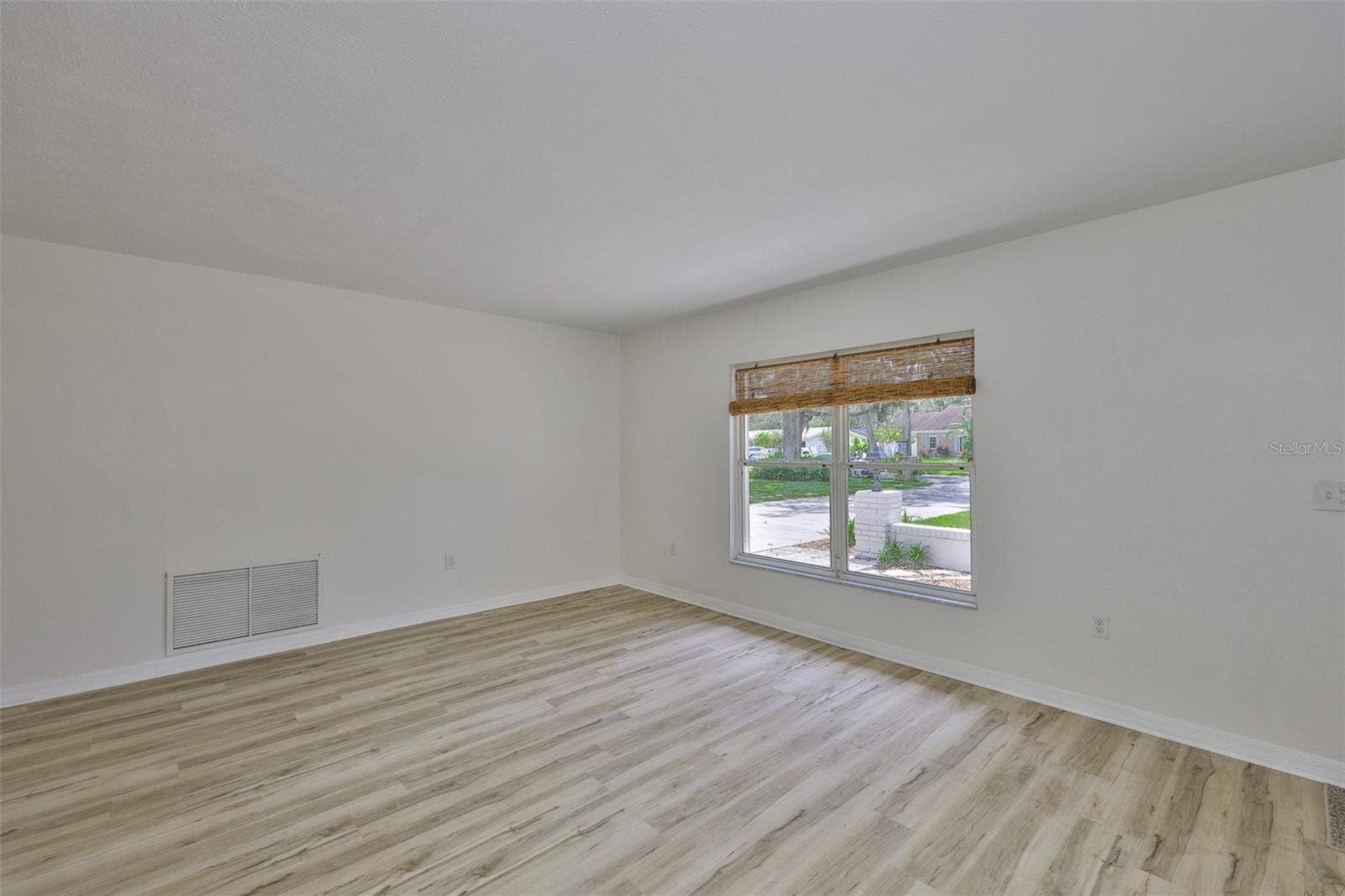 121 WINDY CIRCLE, Brandon, FL 33511