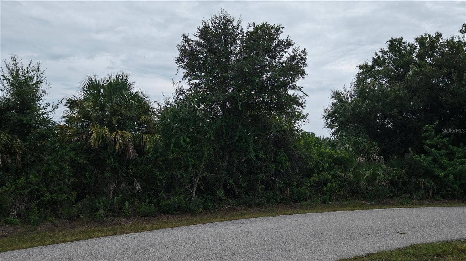 7560 ST REGIS CIRCLE, Port Charlotte, FL 33981 7560 ST REGIS CIRCLE, Port Charlotte, FL 33981