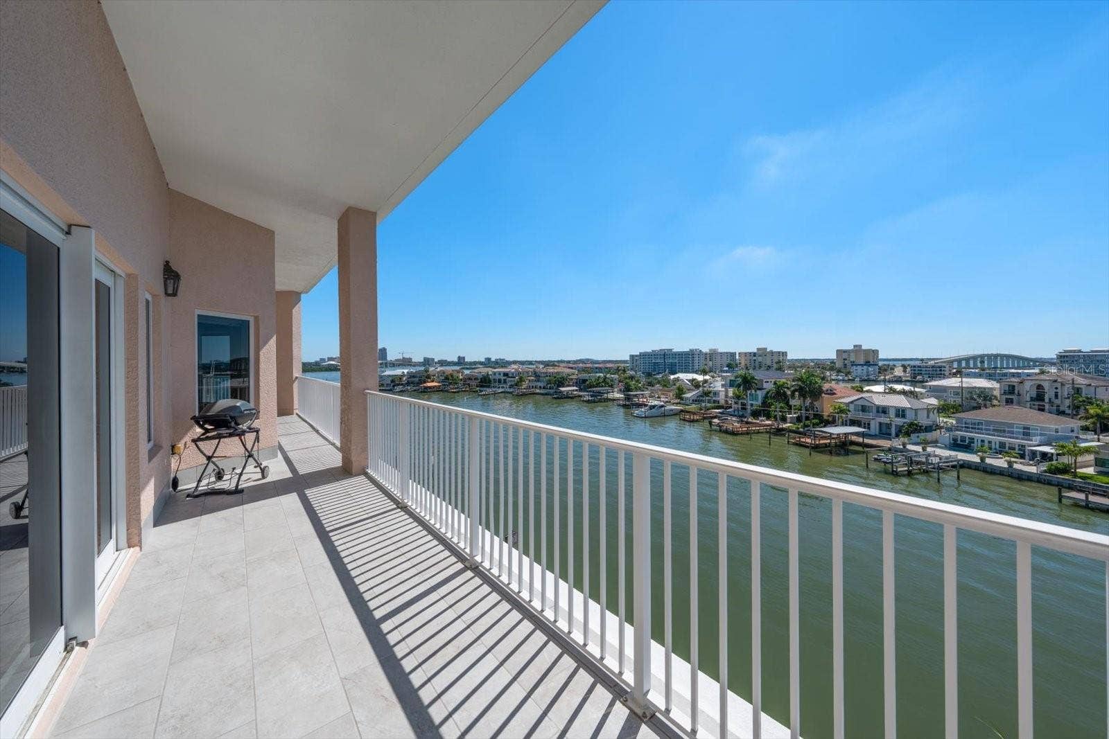 205 BRIGHTWATER DRIVE, #401, Clearwater Beach, FL 33767 205 BRIGHTWATER DRIVE, #401, Clearwater Beach, FL 33767