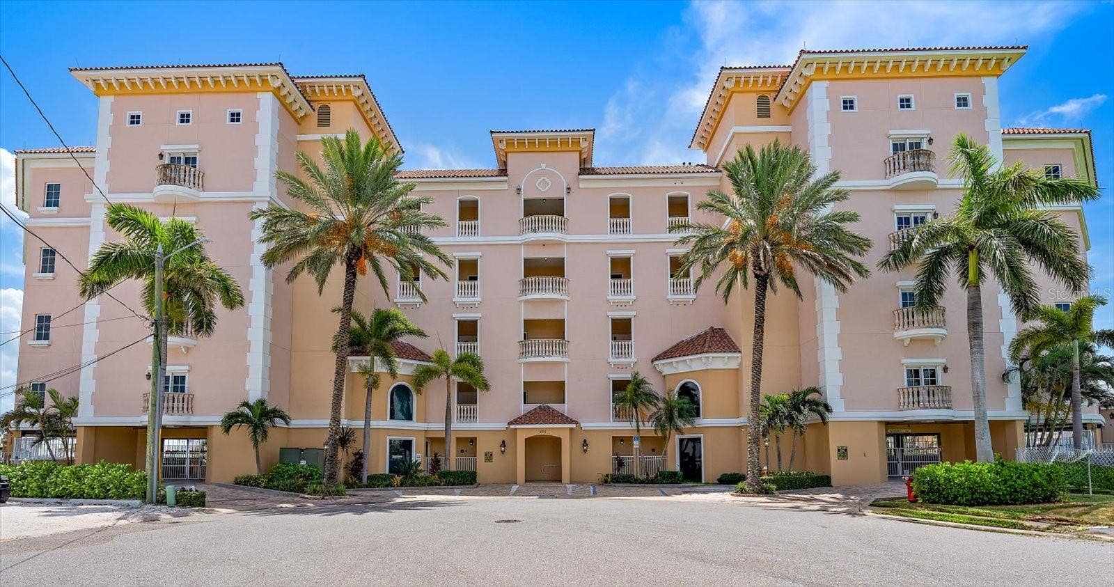 205 BRIGHTWATER DRIVE, #401, Clearwater Beach, FL 33767 205 BRIGHTWATER DRIVE, #401, Clearwater Beach, FL 33767