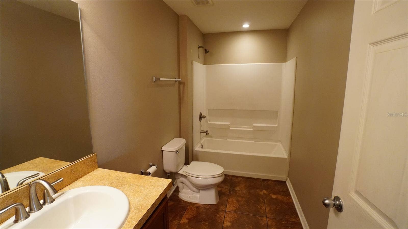 5204 MOON SHELL DRIVE, Apollo Beach, FL 33572 5204 MOON SHELL DRIVE, Apollo Beach, FL 33572
