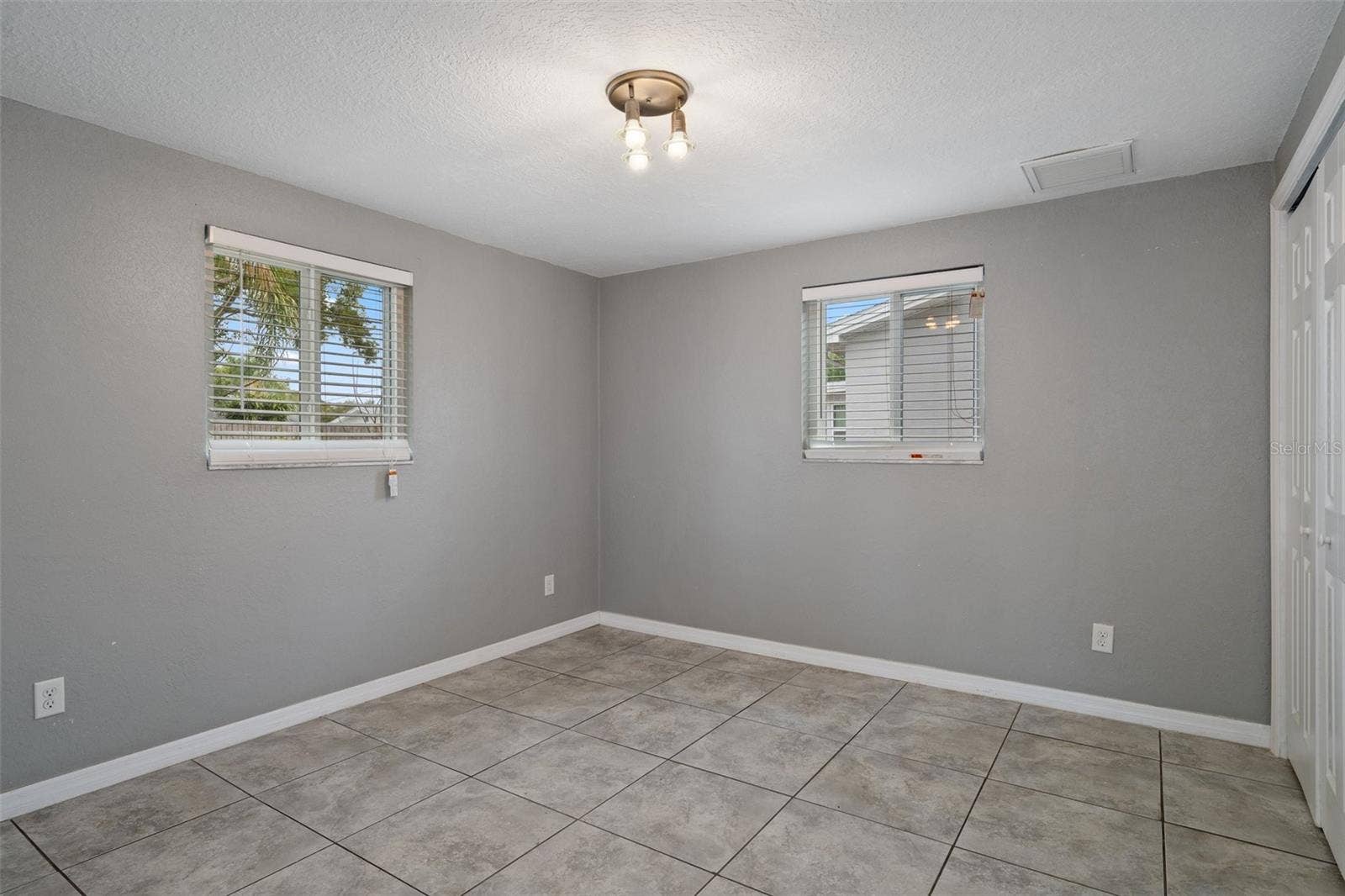 4925 BEACON HILL DRIVE, New Port Richey, FL 34652 4925 BEACON HILL DRIVE, New Port Richey, FL 34652
