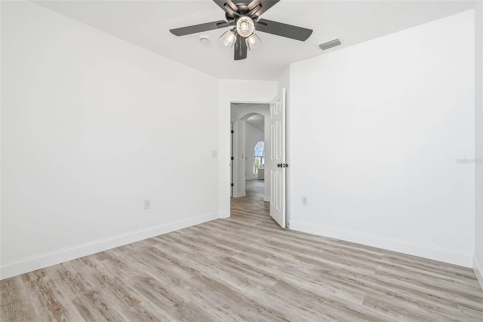 30726 TREMONT DRIVE, Wesley Chapel, FL 33543 30726 TREMONT DRIVE, Wesley Chapel, FL 33543