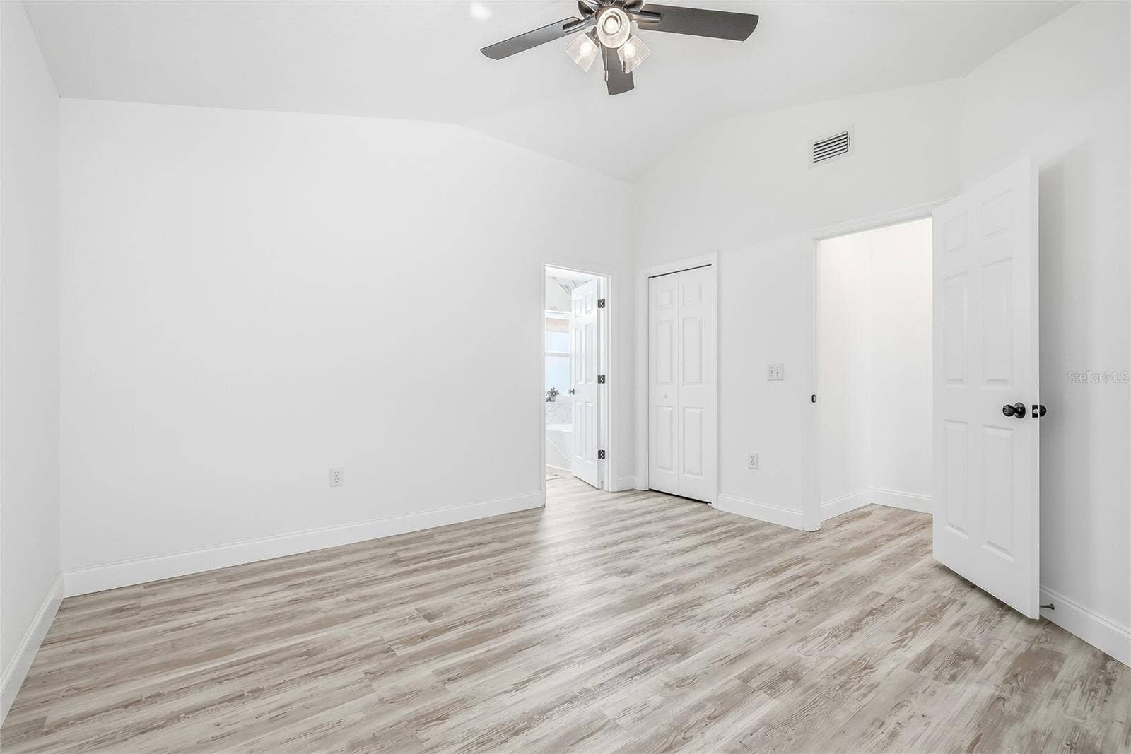 30726 TREMONT DRIVE, Wesley Chapel, FL 33543 30726 TREMONT DRIVE, Wesley Chapel, FL 33543