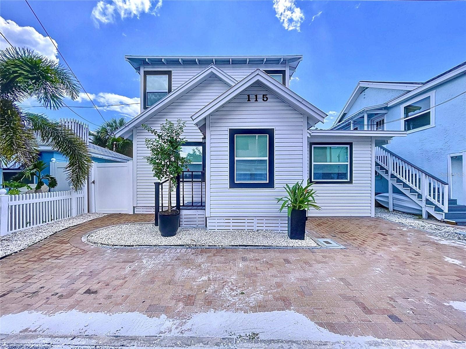 115 90TH AVENUE, Treasure Island, FL 33706