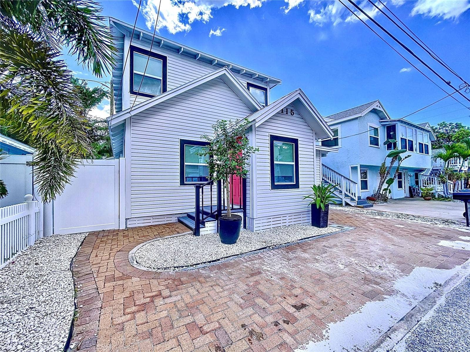 115 90TH AVENUE, Treasure Island, FL 33706