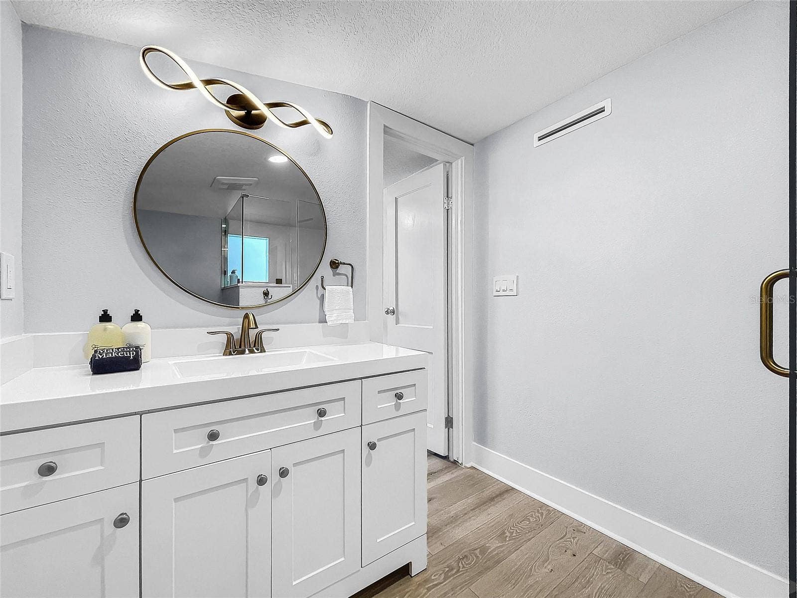 115 90TH AVENUE, Treasure Island, FL 33706