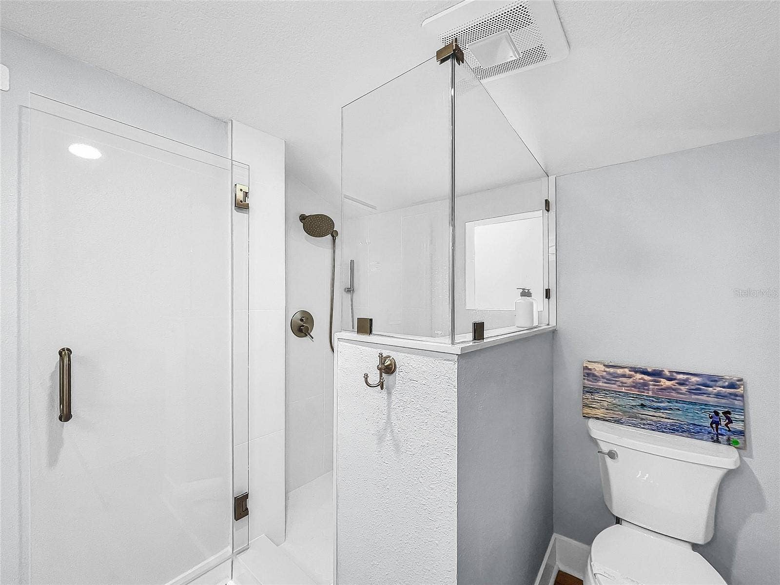 115 90TH AVENUE, Treasure Island, FL 33706