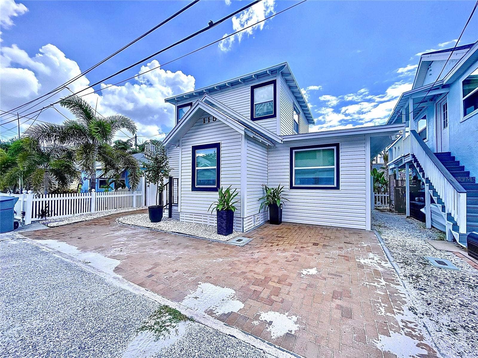 115 90TH AVENUE, Treasure Island, FL 33706