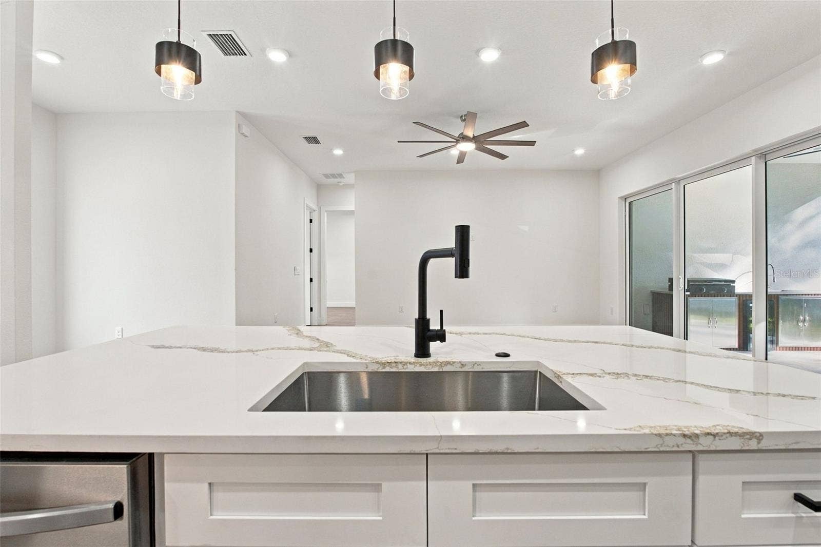 3044 GULFWIND DRIVE, Land O Lakes, FL 34639 3044 GULFWIND DRIVE, Land O Lakes, FL 34639