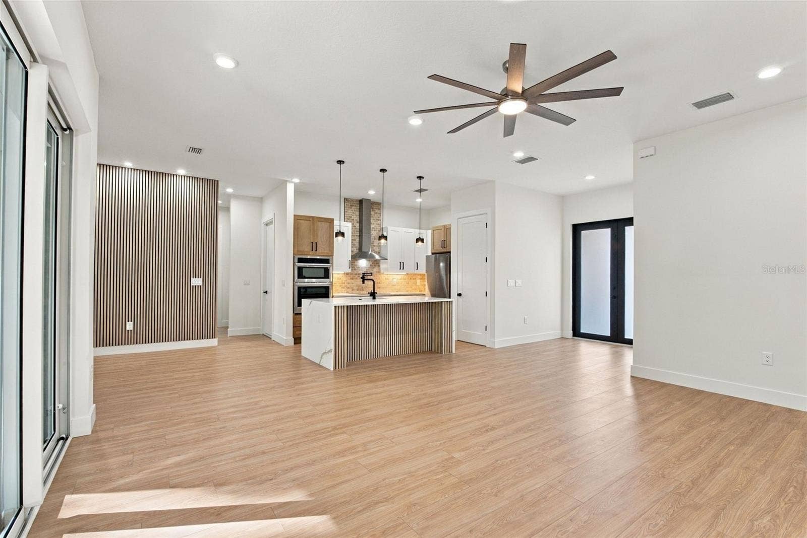 3044 GULFWIND DRIVE, Land O Lakes, FL 34639 3044 GULFWIND DRIVE, Land O Lakes, FL 34639